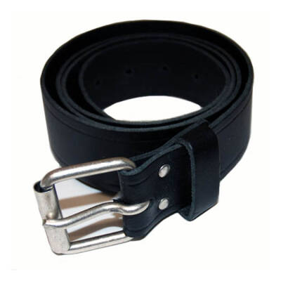 Leather belt with buckle black