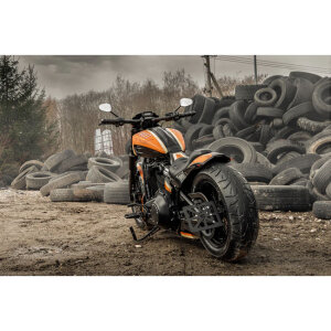 Killer Custom, Avenger M8 Softail gas tank cover & console