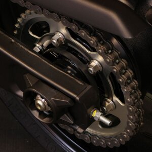 Nut Rear Axle 25x1.5 Tit