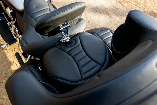 Seat Deluxe Touring Flh