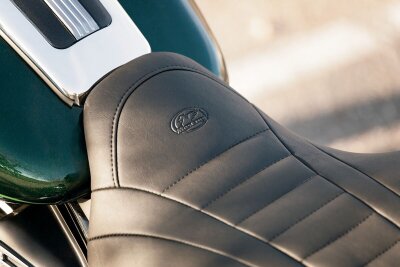 Seat Deluxe Touring Flh