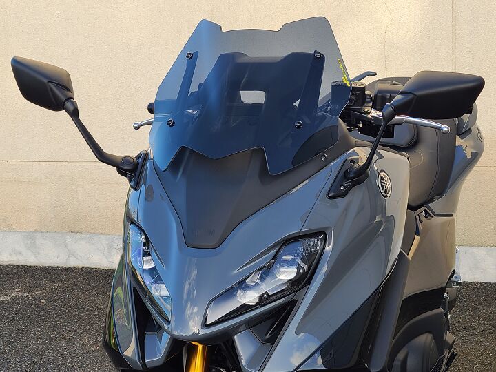 Wndshld Race Tmax560 Smk