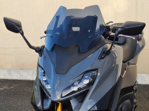 Wndshld Race Tmax560 Smk