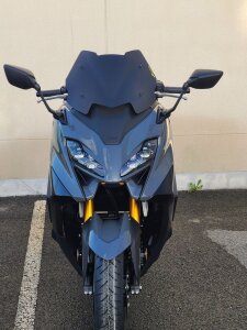 Wndshld Race Tmax560 Bkmt