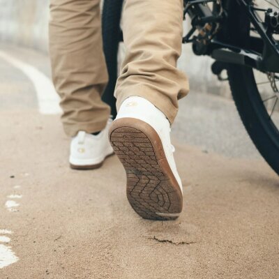 Stamp Street Wt/gm 36