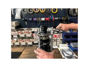 Shock Spring Compression Tool for Milwaukee Eight