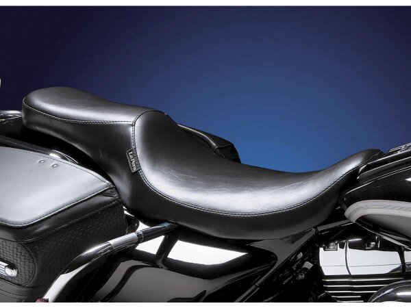 Silhouette 2 Up Smooth Seat 203mm wide passenger area...