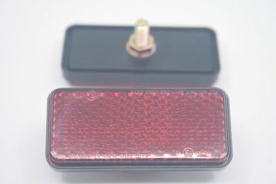 Reflector W/screw E-marked Rd
