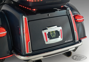 Chrome Calade Tail Lights Red Tri09-Up (DE)