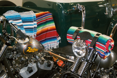 T-leather holder blk w/zpn755300 blanket (DE)