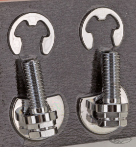 Chr Exhaust lock bolt kit BT66-84 (DE)