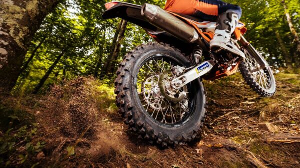 Enduro Medium 2 90/90-21 M/c 5