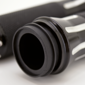 GZP Black/cut Cobra grip set TBW