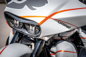 T&S Pointed headlight bezel FLTR98-13 (IT)
