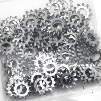 100pck Lockwasher #8 external (IT)