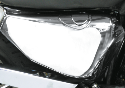 GZP Chrome RH oil tank cover XL04-09 (FR)