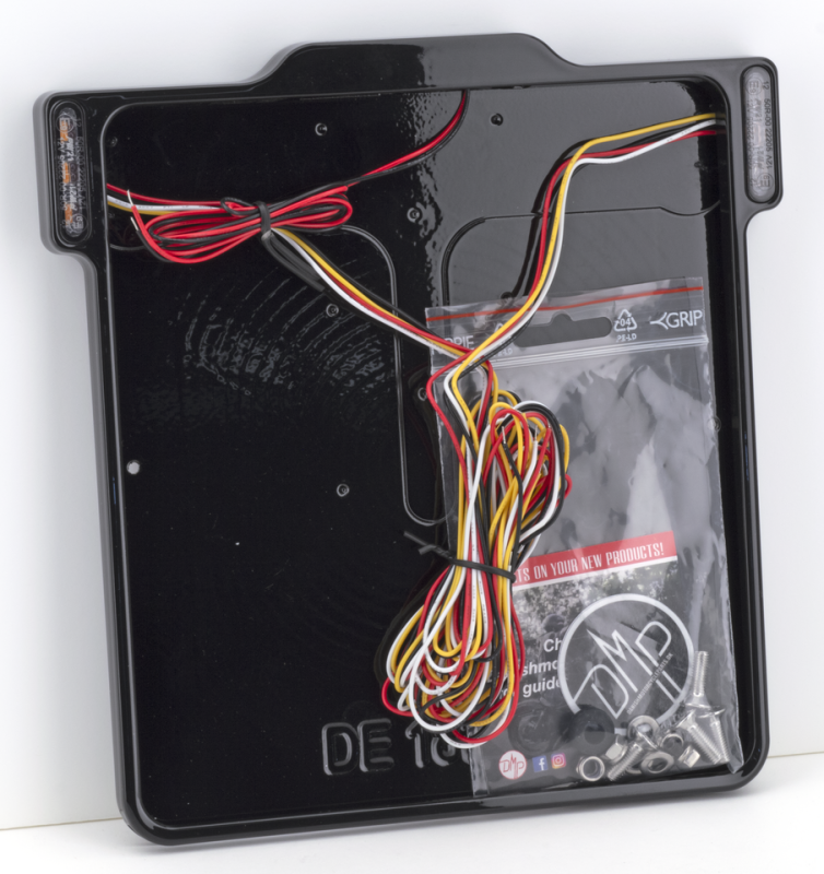 DMP 3-1 License Frame DE Gloss Black (FR)