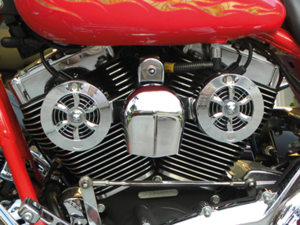 Dual Cool Hurricane Chrome FLH/T99-Up