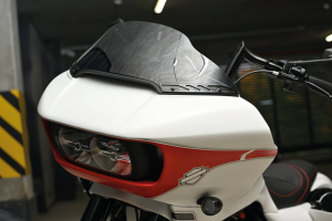 Windshield Trim Black FLTR15-23 (FR)