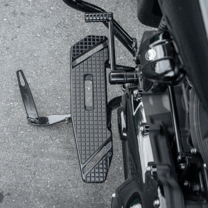 SpeedLiner DR Floorboards Blk FLH/T80-Up (FR)