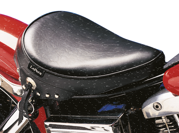 Solo seat with skirt and conchos FX-FLH (ES)
