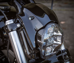 Headlight shroud FXBR18-UP Breakout (ES)