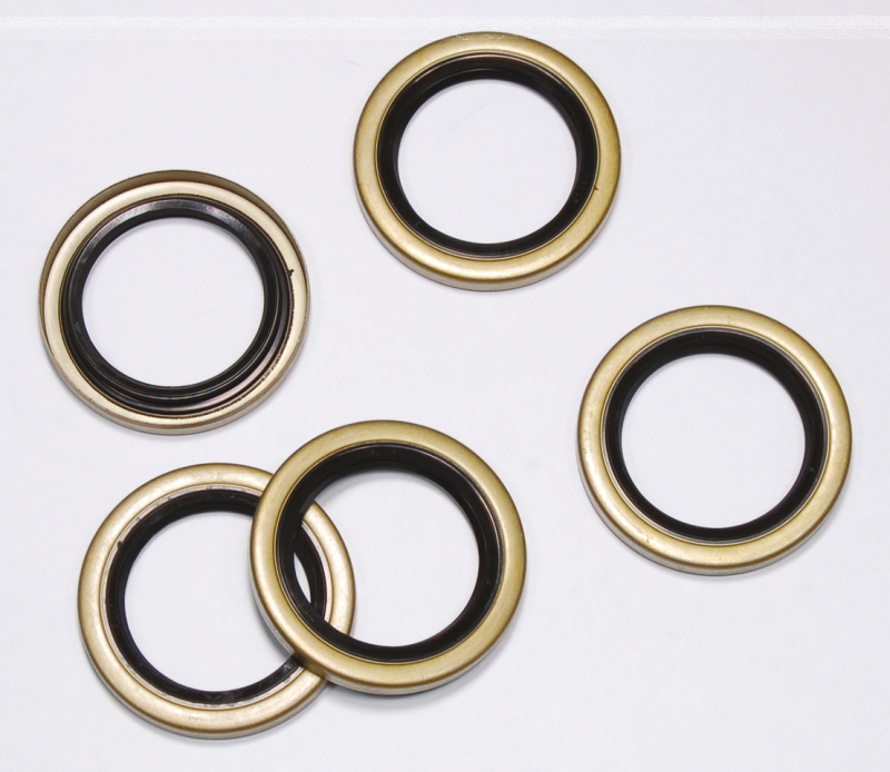 ENGINE SPROCKET SHAFT SEAL BT70-98 (ES)