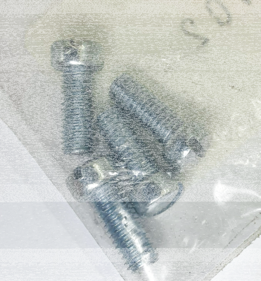 Screw relief pipe fastening set of 4 (GB)