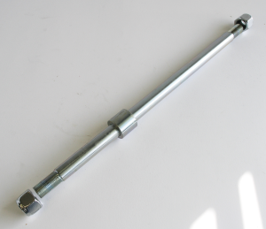 Pivot axle TC280 swingarm w/spacer & nut (GB)