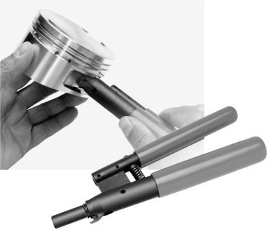 TC99-17 Piston Pin Clip Remove & Install (GB)