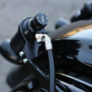 ** Bitubo, Twin shocks adjustable. 12,4"