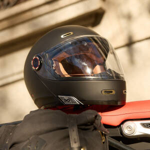 By City 90 Degrees helmet matt black Size M