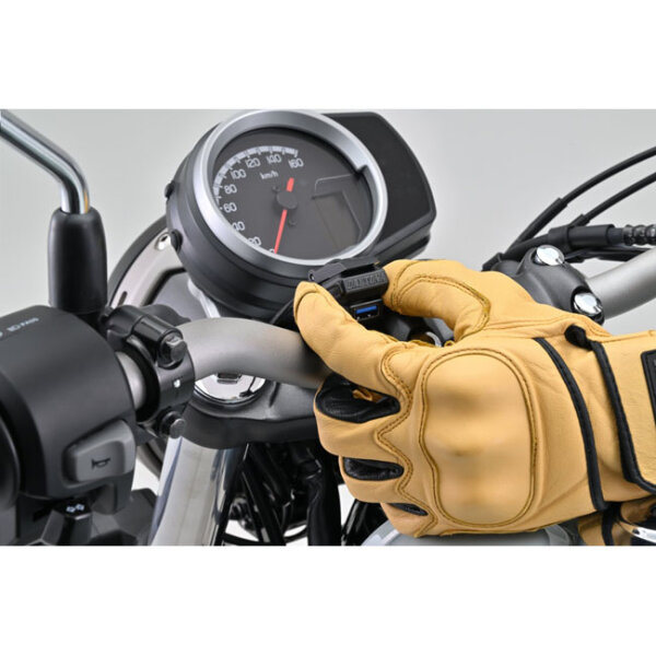 Daytona, handlebar mounted USB-A charge port kit