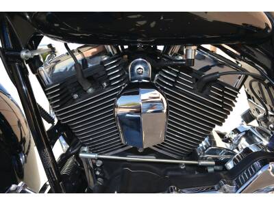 Black Hi-Lighted Finned Headbolt Covers