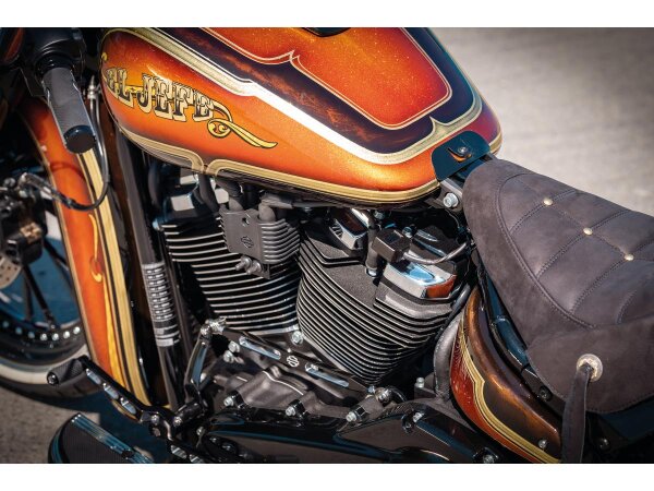 Tank to Seat Cover Black