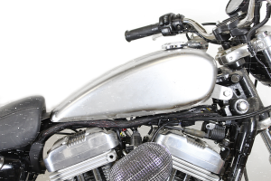 XR750 Gas Tank Raw Screw-In XL07-22 (ES)