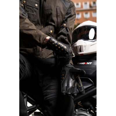 By City Thunder gloves black Size 2XL