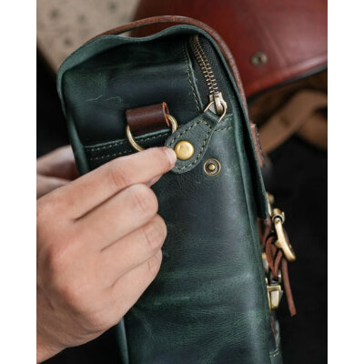 Trip Machine, tank and tail bag. 4.4 liter. Forest Green