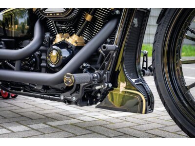 Phantom Mid- to Forward Control Conversion Kit for Softail M8 75 mm Further Forward Flat Black