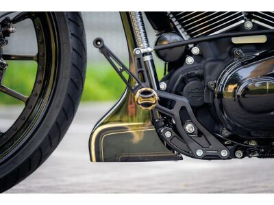 Phantom Mid- to Forward Control Conversion Kit for Softail M8 75 mm Further Forward Flat Black