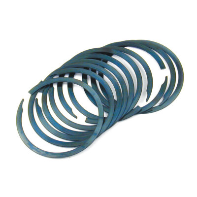 Retaining ring, transmission bearing race main drive gear | Lieferumfang: Nur ein Teil des abgebildeten Artikels.