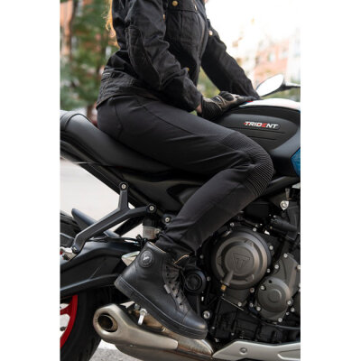 By City Rogue female pants black Size 28